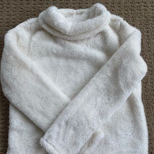 🟣White Fluffy Sherpa🟣